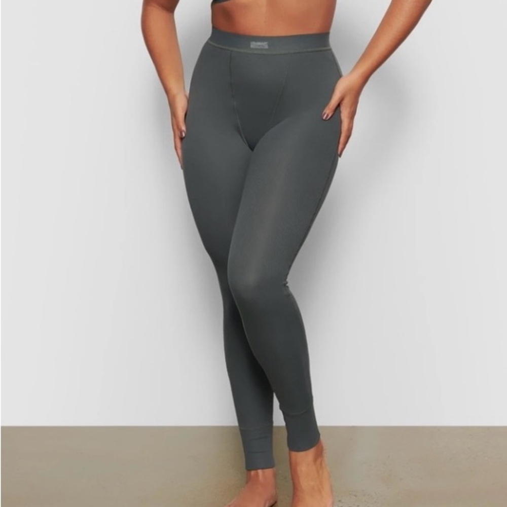 NWT SKIMS Deep Sea Blue-Green Ribbed Leggings - Size MEDIUM